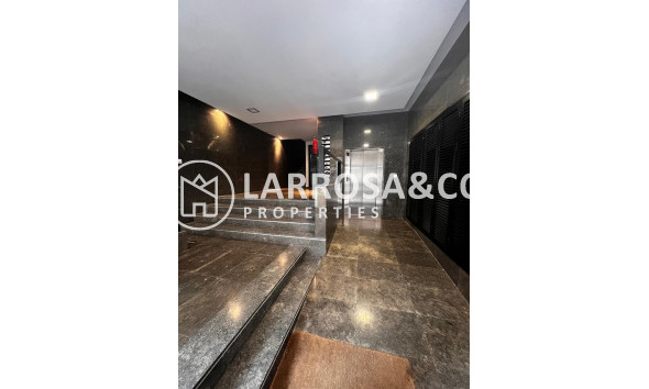 Herverkoop - Apartment - Torrevieja - Centro - Muelle Pesquero