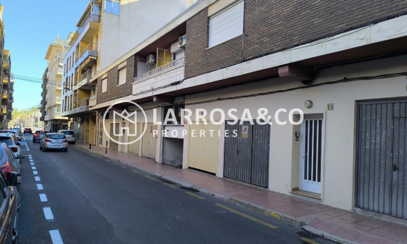 Reventa - Apartamento - Torrevieja - Las Piscinas Naturales