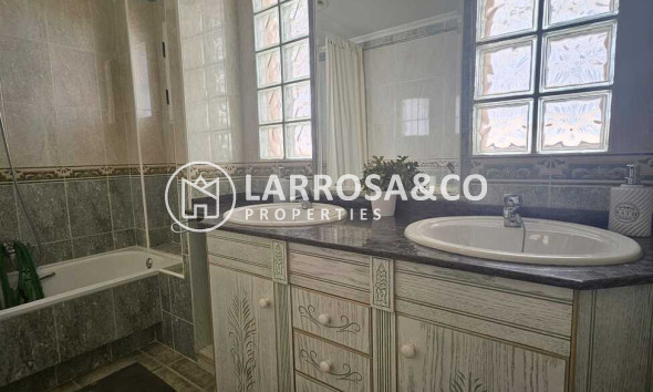 Resale - Detached House/Villa - Guardamar del Segura - Campomar