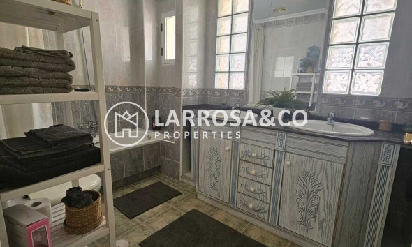 Resale - Detached House/Villa - Guardamar del Segura - Campomar