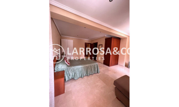 Вторичный рынок - Бунгало - Торревьеха - torrevieja