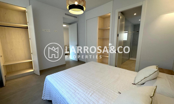 Reventa - Apartamento - Torrevieja - Playa del cura