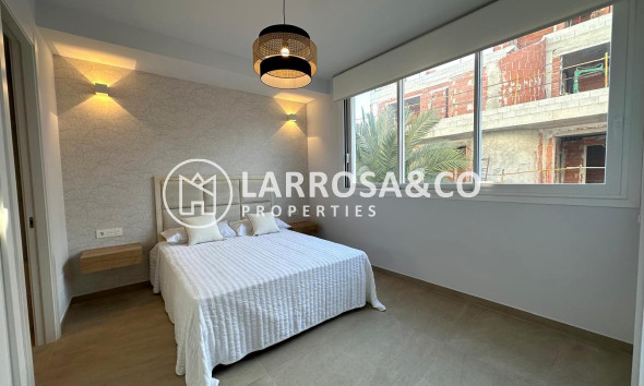 Reventa - Apartamento - Torrevieja - Playa del cura