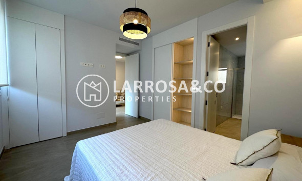 Reventa - Apartamento - Torrevieja - Playa del cura