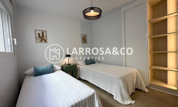 Reventa - Apartamento - Torrevieja - Playa del cura
