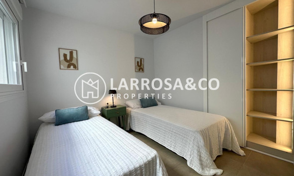 Reventa - Apartamento - Torrevieja - Playa del cura