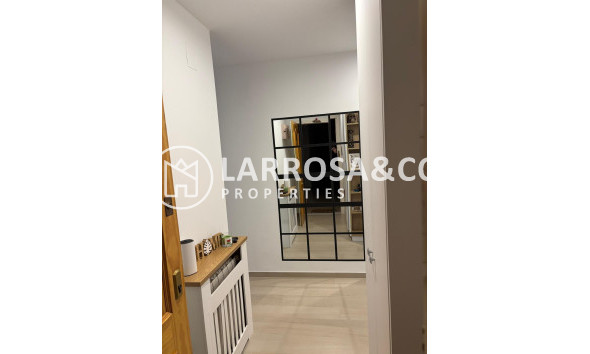 Resale - Apartment - Torrevieja - Centro