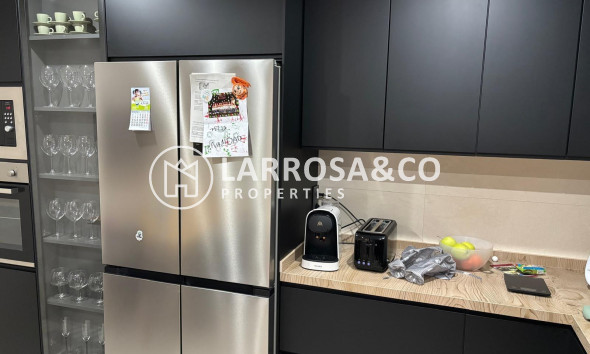 Resale - Apartment - Torrevieja - Centro