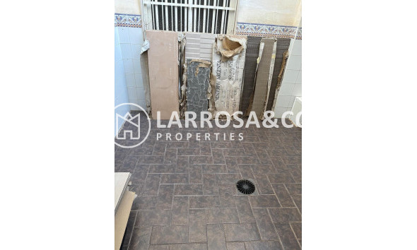 Resale - Apartment - Torrevieja - Centro
