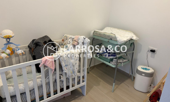 Resale - Apartment - Torrevieja - Centro