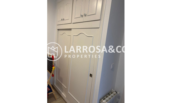 Resale - Apartment - Torrevieja - Centro