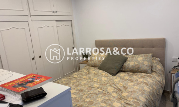 Resale - Apartment - Torrevieja - Centro