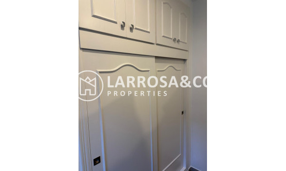 Resale - Apartment - Torrevieja - Centro