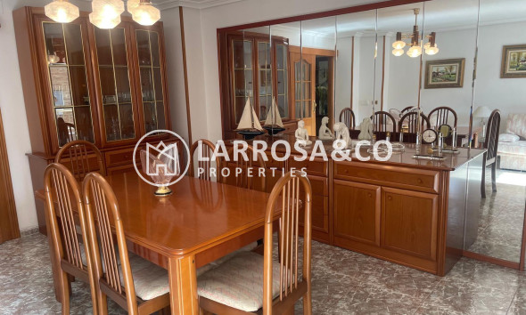 Resale - Apartment - Torrevieja - Centro