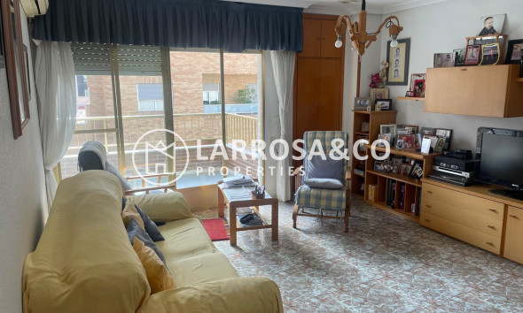 Resale - Apartment - Torrevieja - Centro