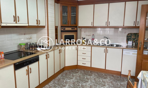 Resale - Apartment - Torrevieja - Centro