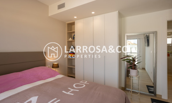 Reventa - Penthouse Penthouse - Villamartín - Costa Blanca