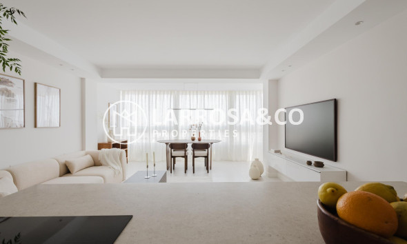 Resale - Apartment - Torrevieja - Playa del Acequión