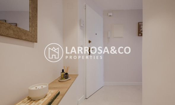 Herverkoop - Apartment - Torrevieja - Playa del Acequión