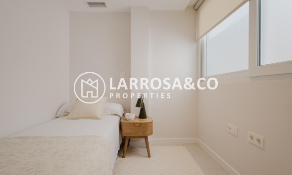 Herverkoop - Apartment - Torrevieja - Playa del Acequión