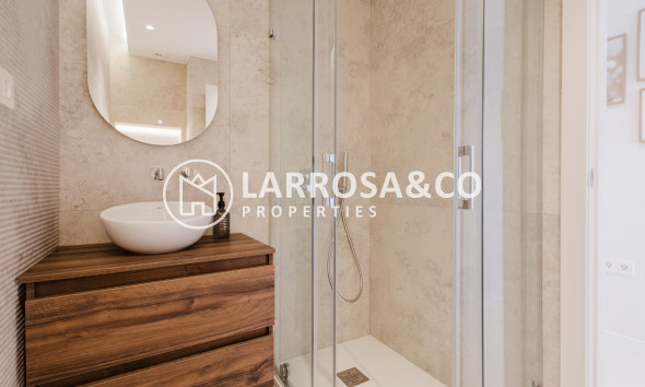 Herverkoop - Apartment - Torrevieja - Playa del Acequión