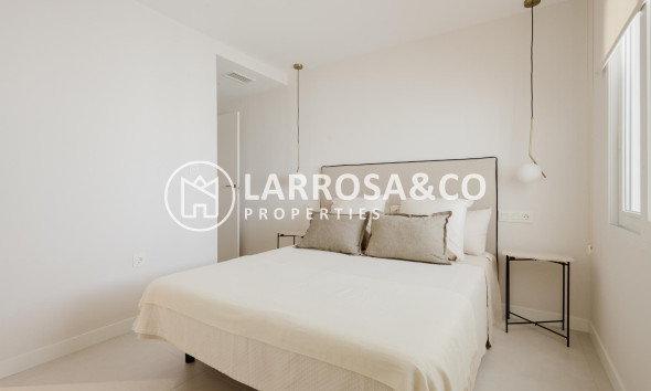 Herverkoop - Apartment - Torrevieja - Playa del Acequión