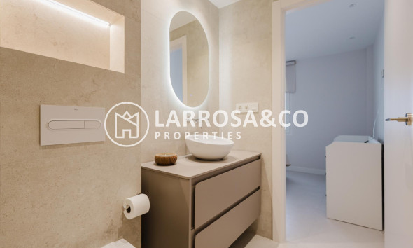 Herverkoop - Apartment - Torrevieja - Playa del Acequión