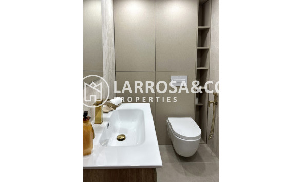 Resale - Apartment - Torrevieja - Costa Blanca