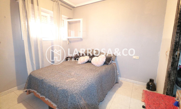 Resale - Apartment - Torrevieja - El molino