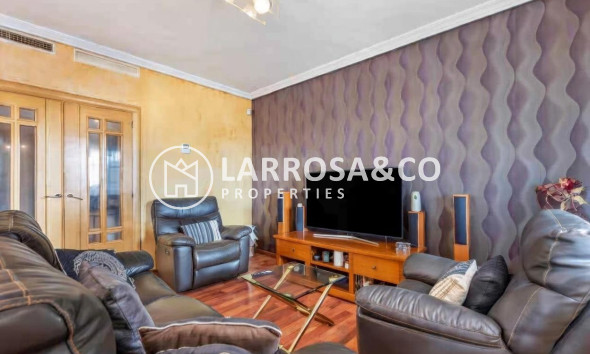 Resale - Detached House/Villa - Torrevieja - Aguas Nuevas