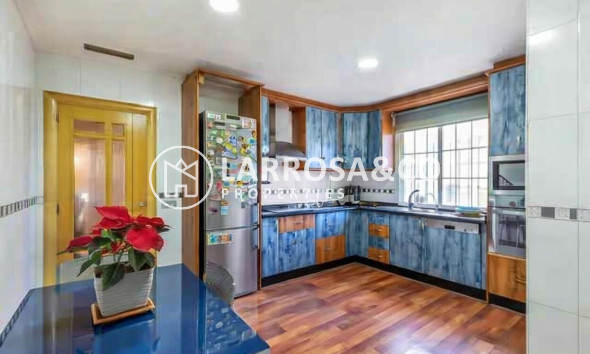 Resale - Detached House/Villa - Torrevieja - Aguas Nuevas