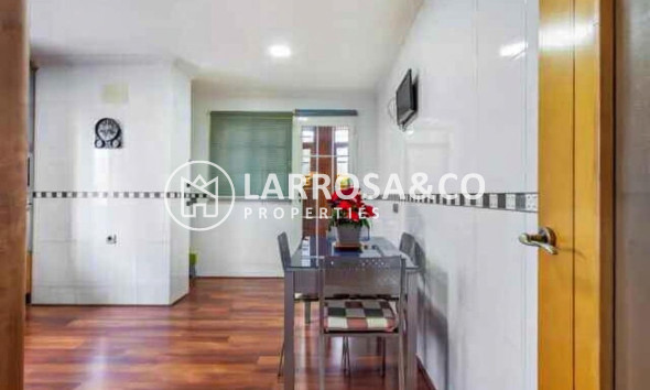 Resale - Detached House/Villa - Torrevieja - Aguas Nuevas