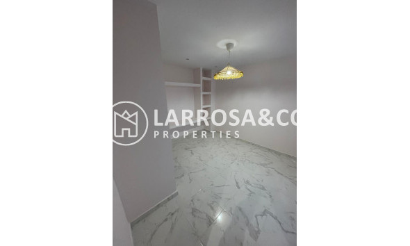 Resale - Apartment - Torrevieja - Costa Blanca