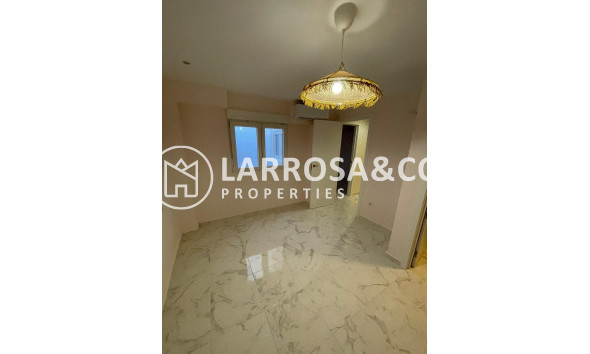 Resale - Apartment - Torrevieja - Costa Blanca