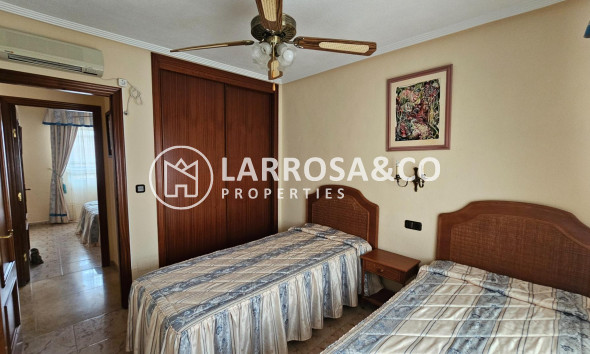 Resale - Detached House/Villa - Torrevieja - El chaparral