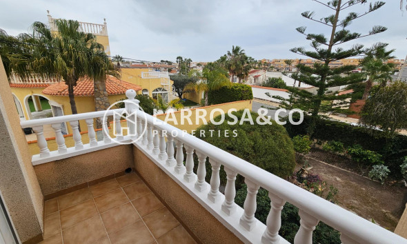 Resale - Detached House/Villa - Torrevieja - El chaparral