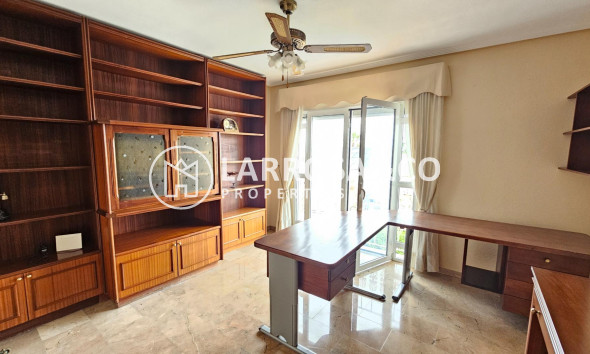 Resale - Detached House/Villa - Torrevieja - El chaparral