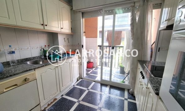 Resale - Apartment - Torrevieja - Centro