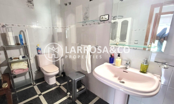 Resale - Apartment - Torrevieja - Centro