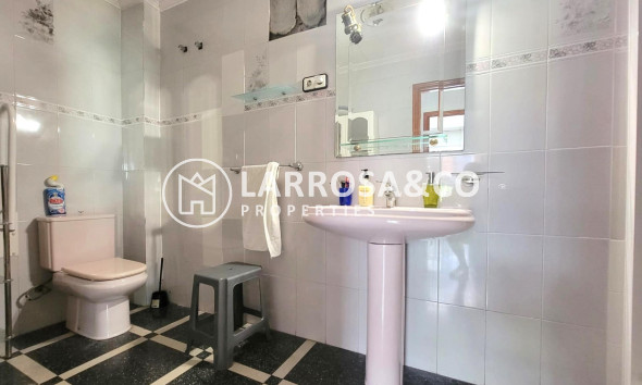 Resale - Apartment - Torrevieja - Centro