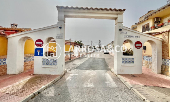 A Vendre - Villa - Torrevieja - Los Balcones - Los Altos del Edén