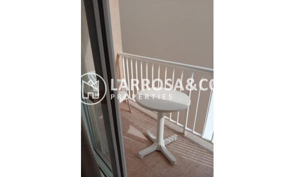 Resale - Apartment - Torrevieja - Playa del cura