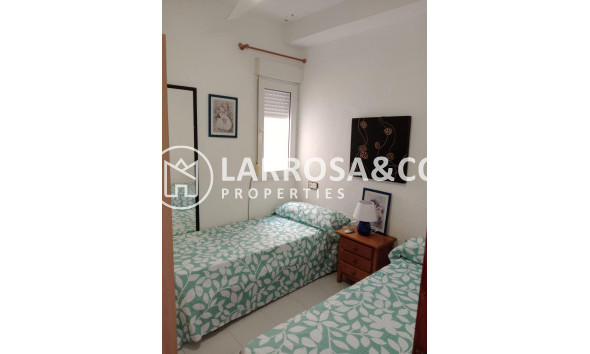 Resale - Apartment - Torrevieja - Playa del cura