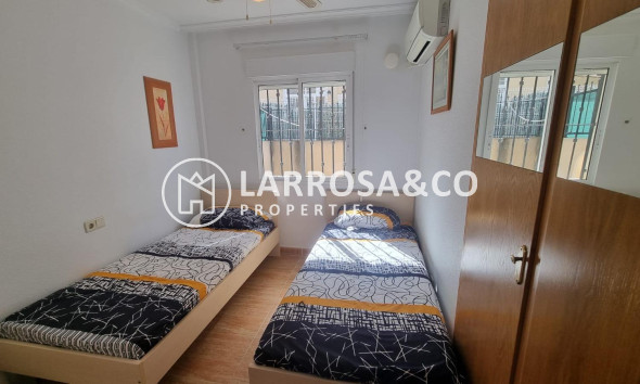 A Vendre - Semi-detached house - Guardamar del Segura - Urbanizaciones