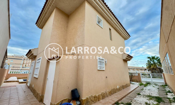 A Vendre - Villa - Torrevieja - Costa Blanca