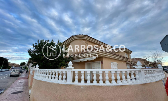 A Vendre - Villa - Torrevieja - Costa Blanca