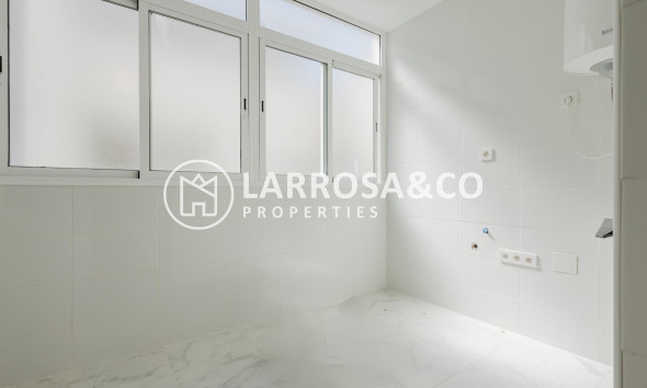 Reventa - Apartamento - Torrevieja - Playa del Acequión