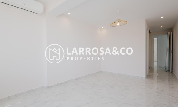 Reventa - Apartamento - Torrevieja - Playa del Acequión