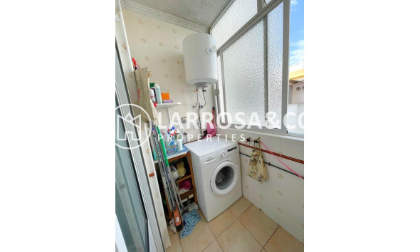 Herverkoop - Apartment - Torrevieja - Estacion de autobuses