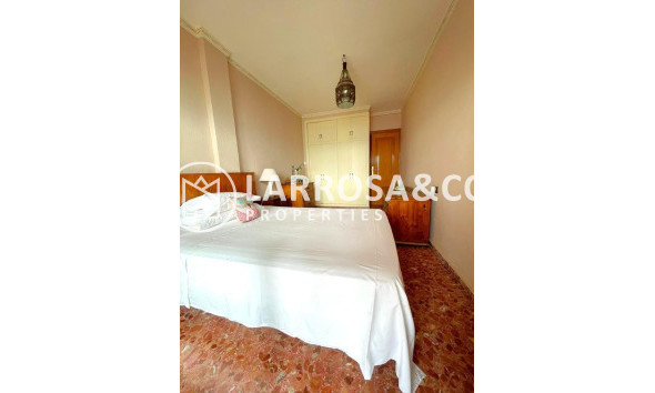 Herverkoop - Apartment - Torrevieja - Estacion de autobuses